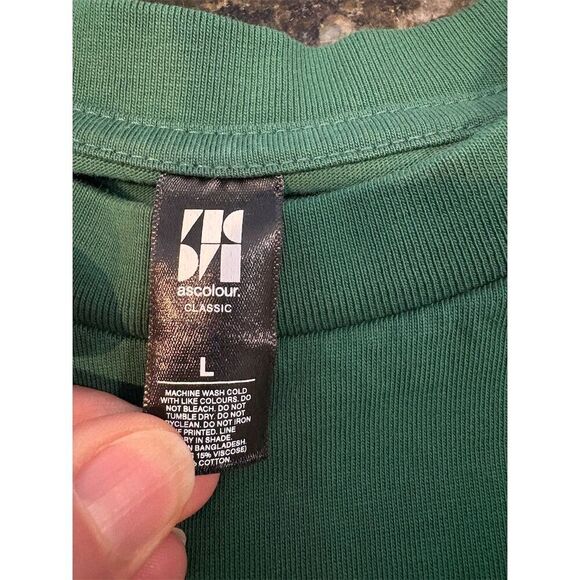 Iverson Classic Men's Green Graphic T-Shirt Size L Basketball Theme - Picture 6 of 7